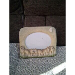 Vtg 3D Wolf Pack Picture Frame for 6"x4" Photo
